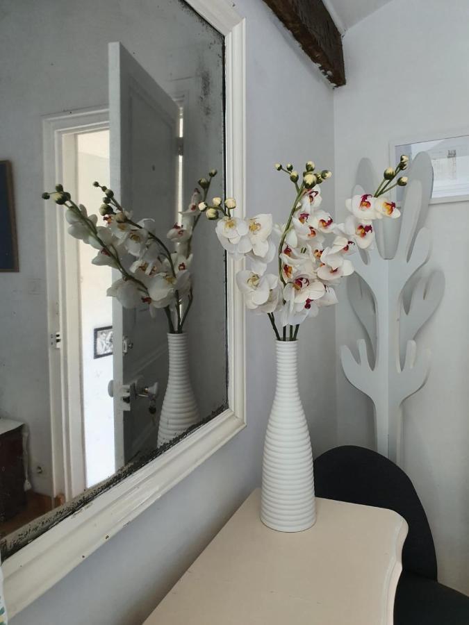 B&B Le Patio En Ville - Chambres D'Hotes 纳博讷 外观 照片