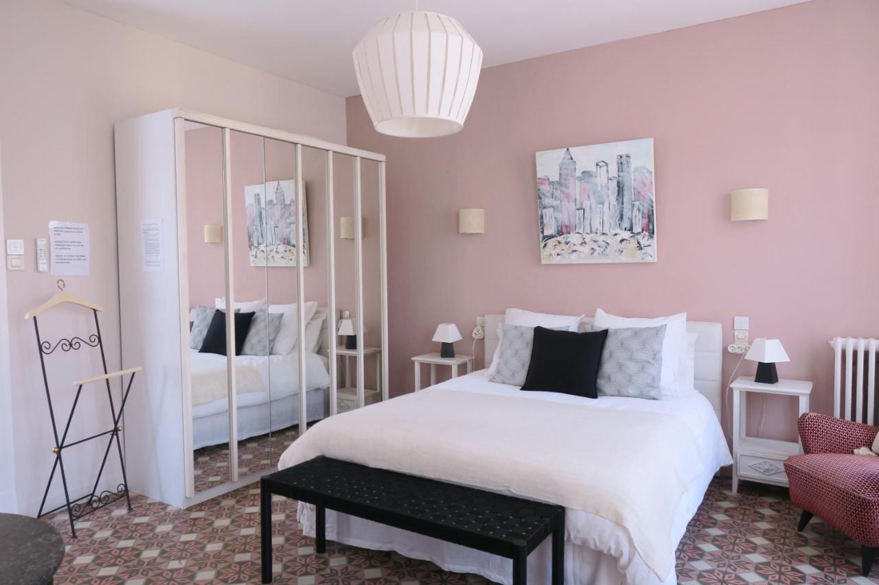 B&B Le Patio En Ville - Chambres D'Hotes 纳博讷 外观 照片