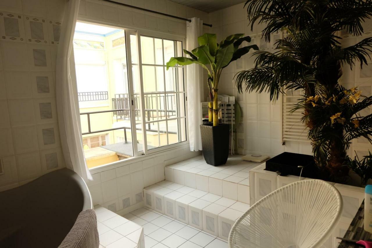 B&B Le Patio En Ville - Chambres D'Hotes 纳博讷 外观 照片